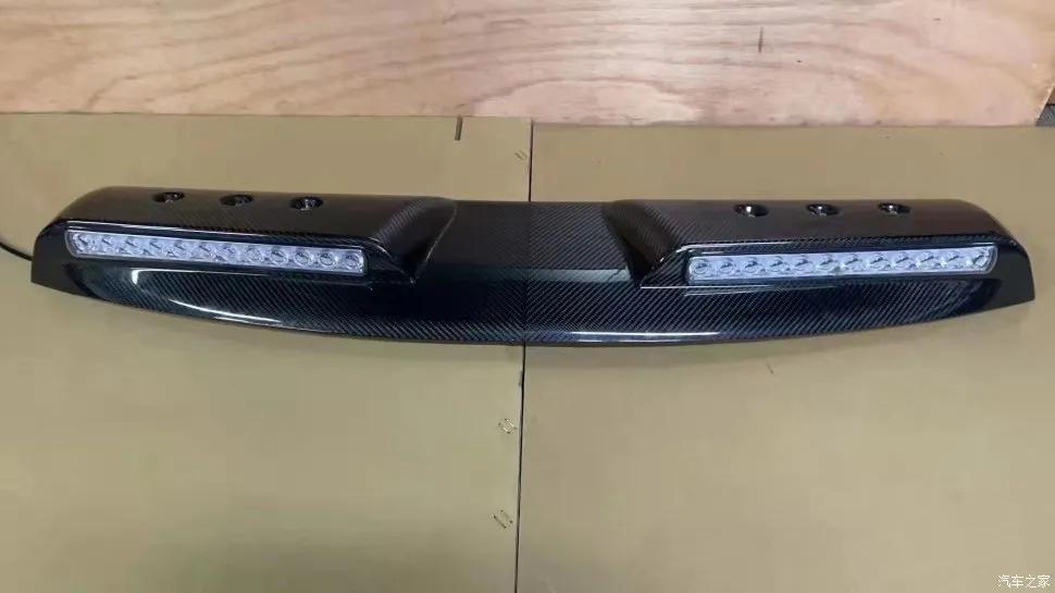 路虎发现5加装前探照灯,路虎发现五大灯测试