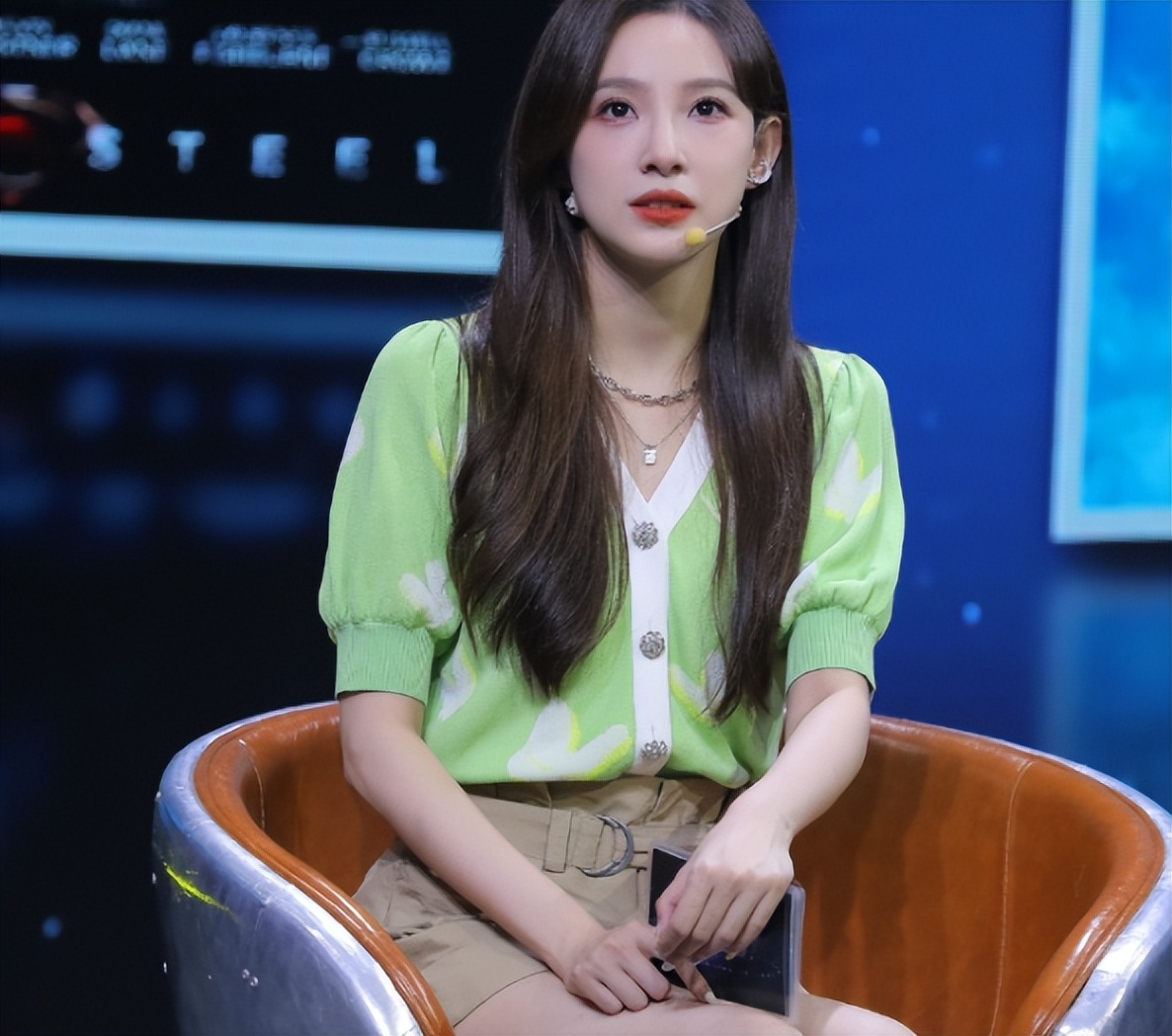 马凡舒央视春晚造型惊艳,央视春晚马凡舒从哪冒出来的