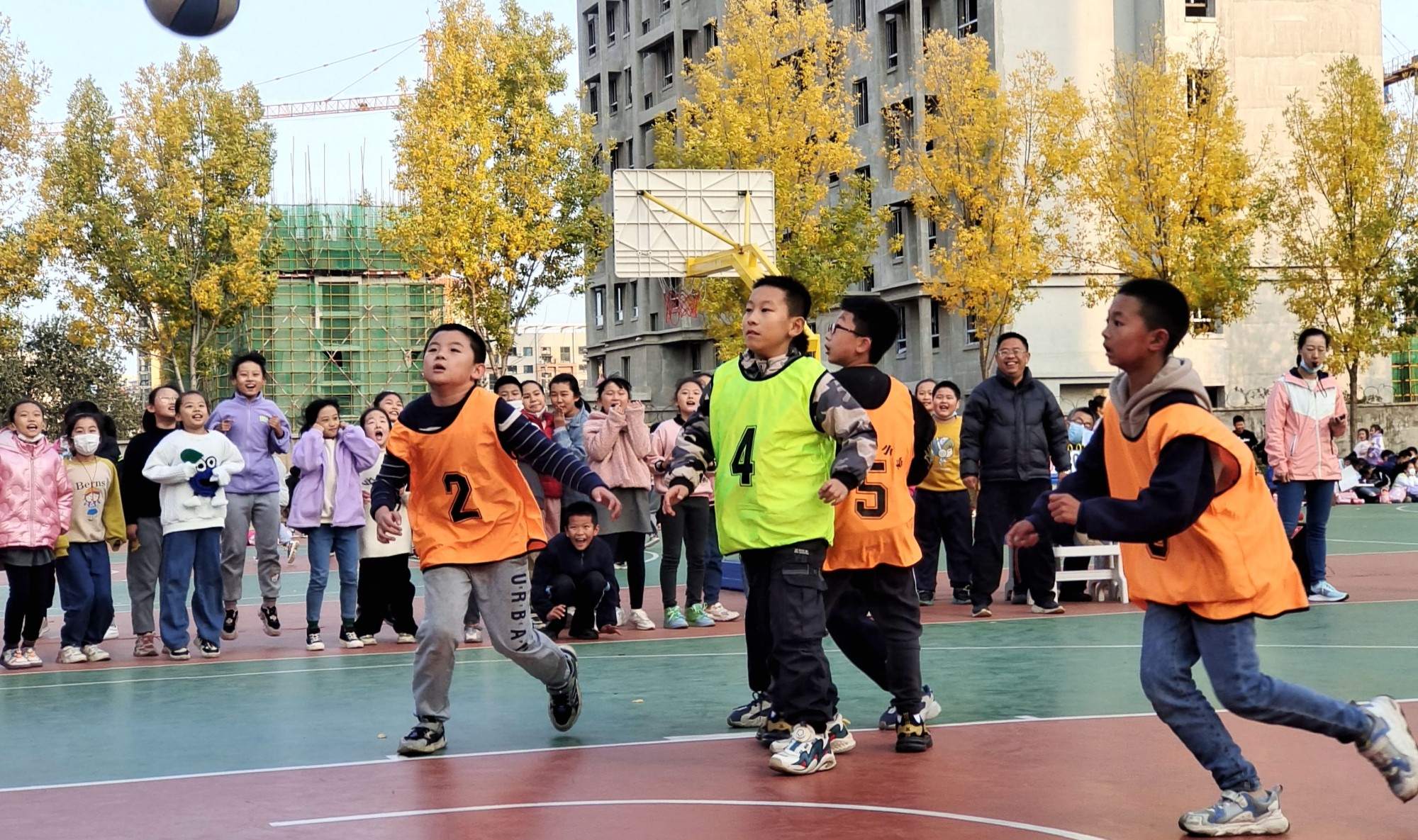 福海路小学举办首届“校长杯”篮球赛