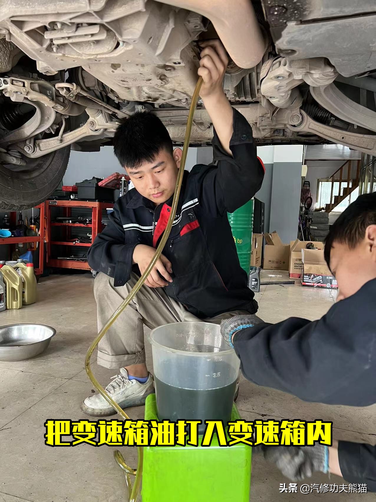 奥迪q5换机油费油有多少,奥迪q5换机油最好的方法是