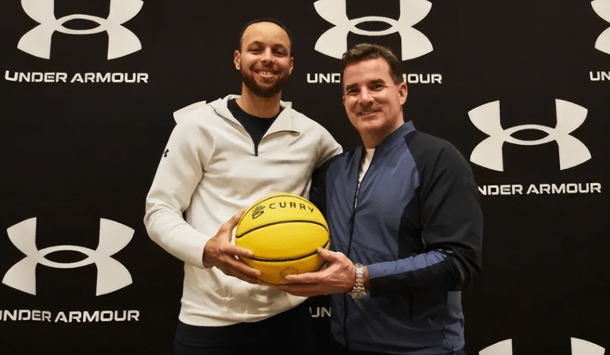 库里为什么要和安德玛合作,2017年库里续约安德玛