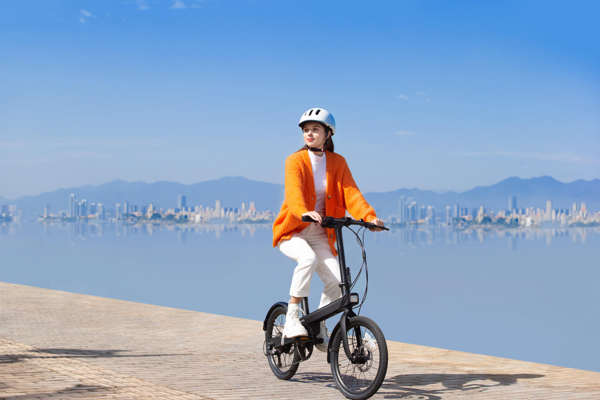 米家骑记电助力折叠电动车视频,小米米家骑记电助力折叠自行车