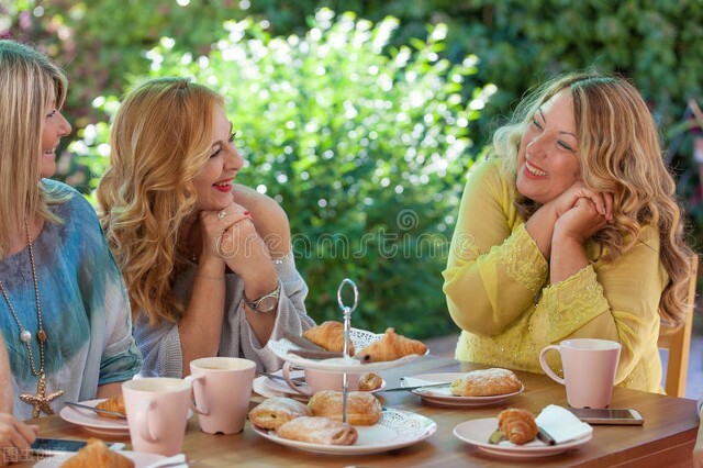 聊天的方式讲故事,聊天的方式都是问答式的