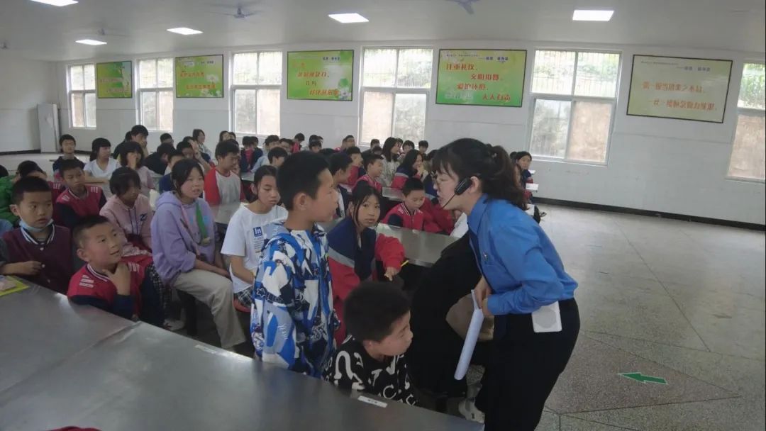 县检察院开展法治进校园巡讲活动,检察院迎六一法治进校园巡讲