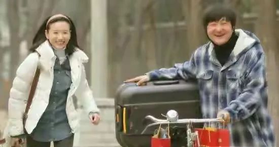 四大丑男演员娶到四大美女,又矮又丑男演员且娶了漂亮的老婆