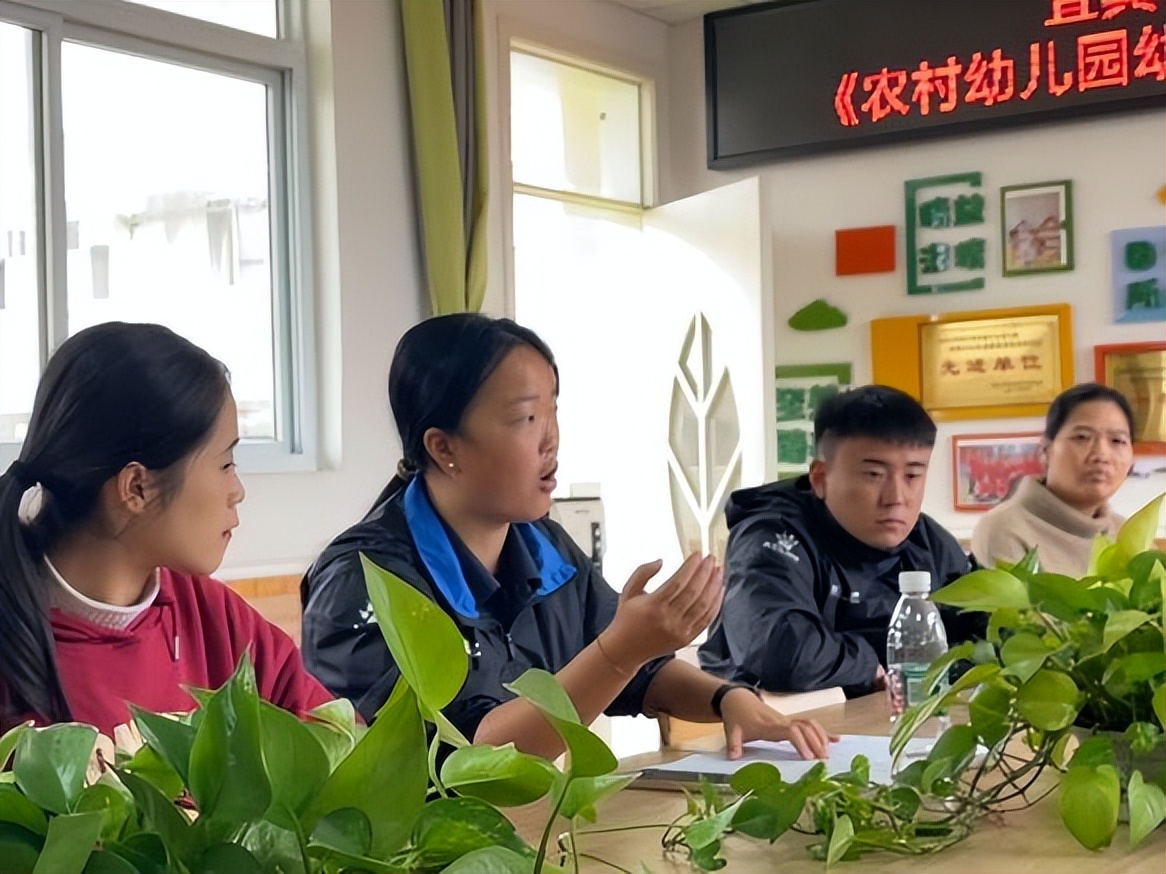 幼儿足球游戏课程培训,幼儿园足球游戏的开展与实施方案