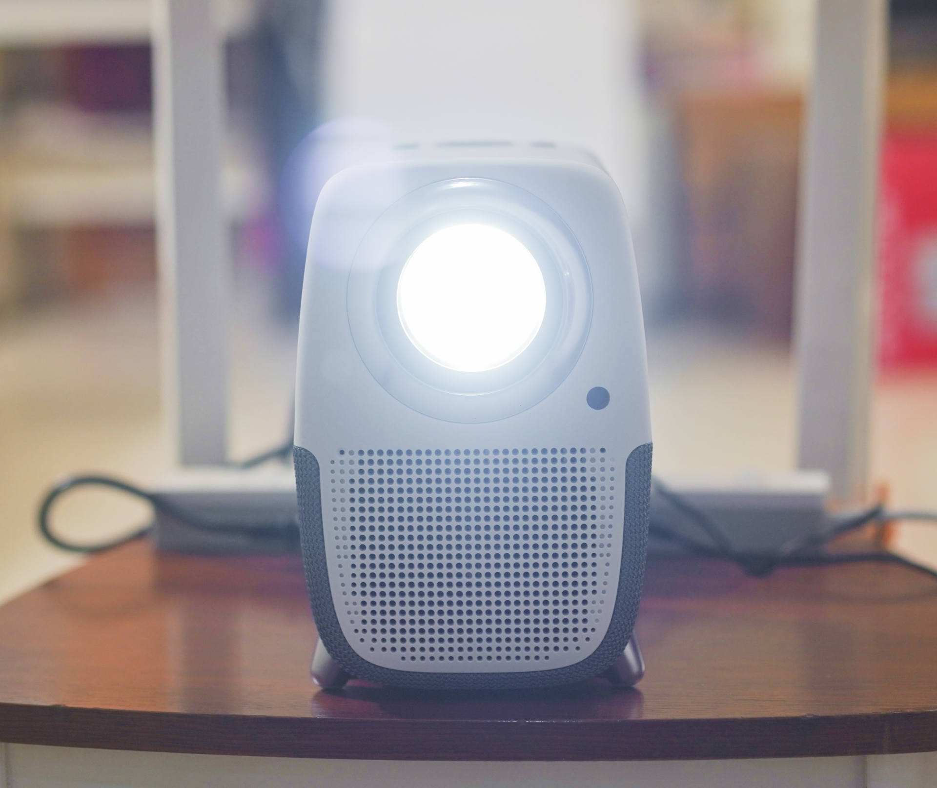 泰捷weboxt1投影200寸效果,泰捷weboxt1和小明投影对比