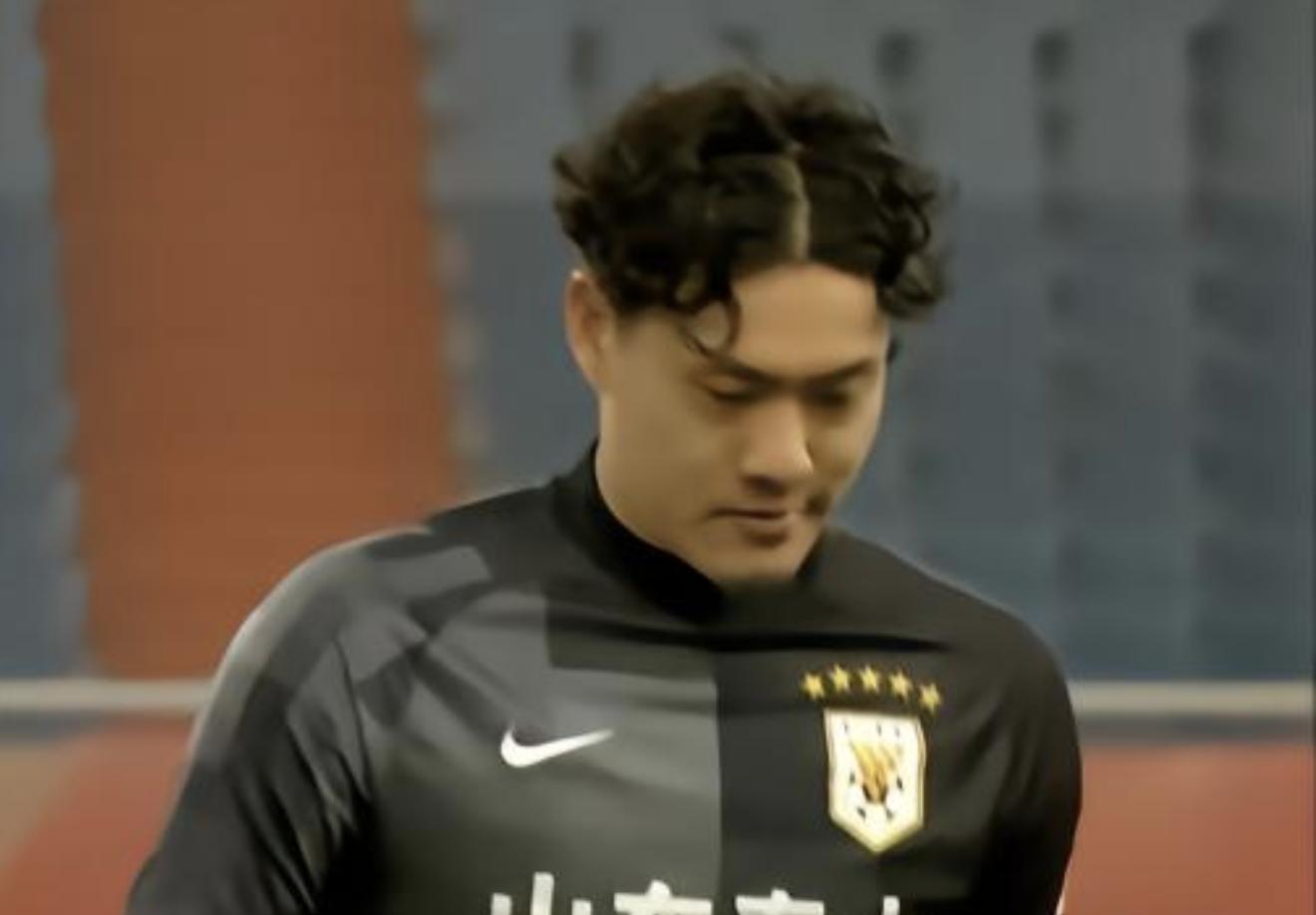 山东泰山对重庆郝伟赛后发布会,郝伟对泰山队