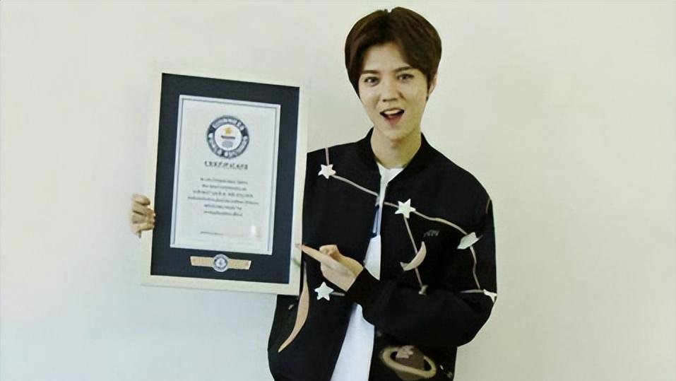 鹿晗为什么很红平常却看不到,鹿晗为什么突然火起来了