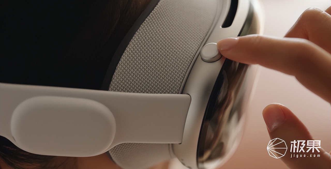 苹果最新款智能眼镜,最高端的苹果眼镜