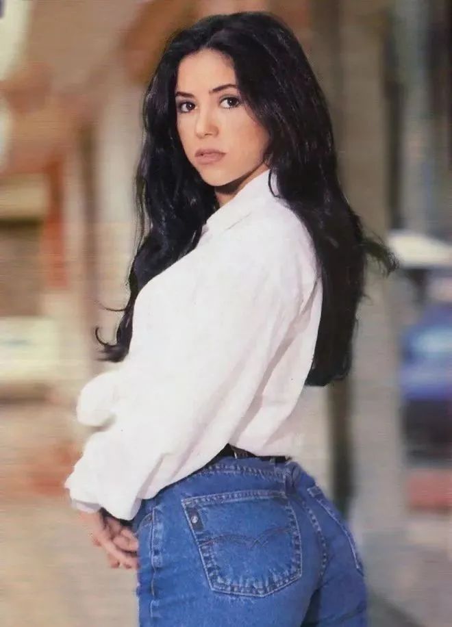 最好听的世界杯主题曲第一名是谁,最好听的3首世界杯主题曲