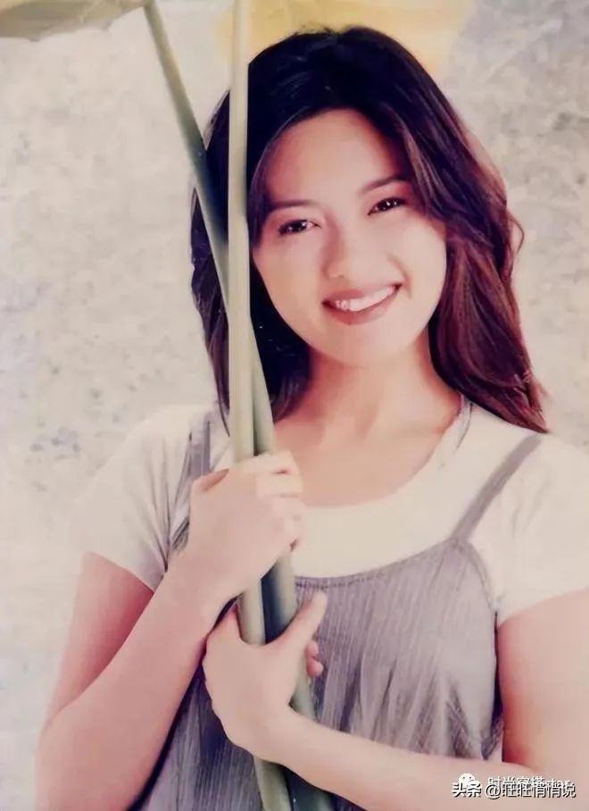 蜜桃女孩李丽珍颜值变化,小蜜桃李丽珍现状