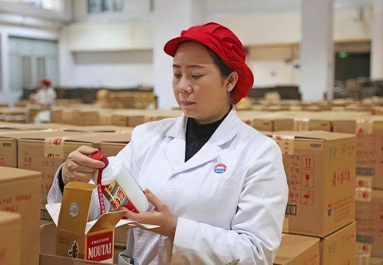 茅台酒厂怎么防止工作人员偷喝,茅台酒厂的酒可以偷出来吗