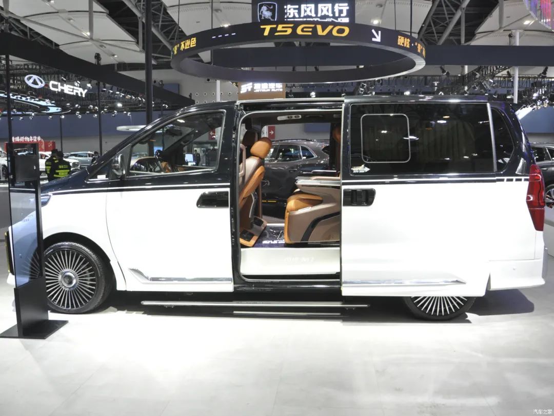 风行m7有6座车型吗,东风风行m72.0t旗舰图解