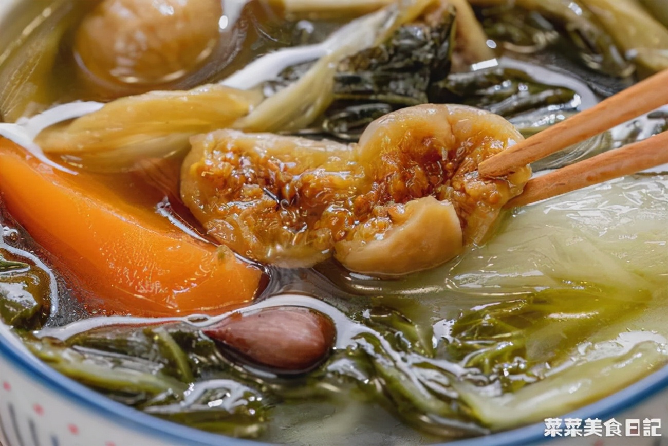 喉咙干到发哑,润嗓子润肺喝什么