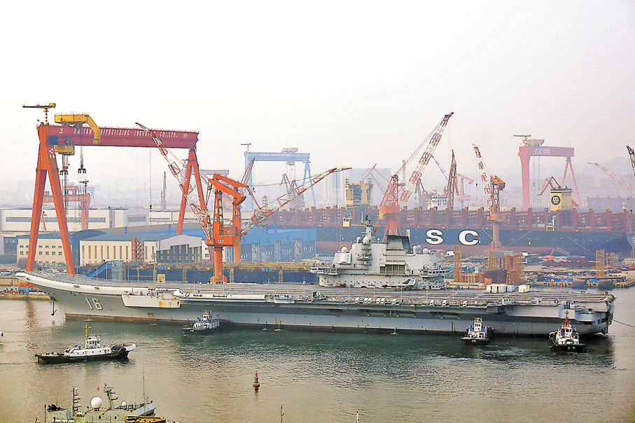 辽宁舰和山东舰对比哪个大,辽宁舰与山东舰哪个大哪个强