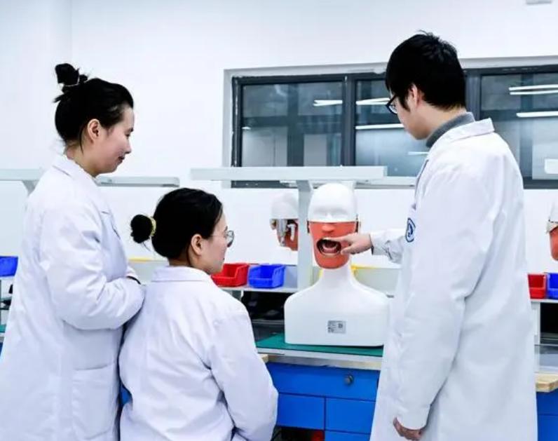 临床医学专业前十大排名,临床医学专业全国真实排名