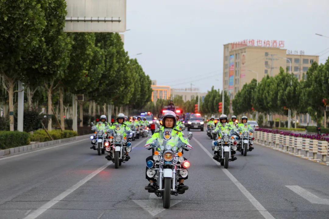 持续做好夏季治安打击整治行动,扎实开展夏季治安打击整治行动