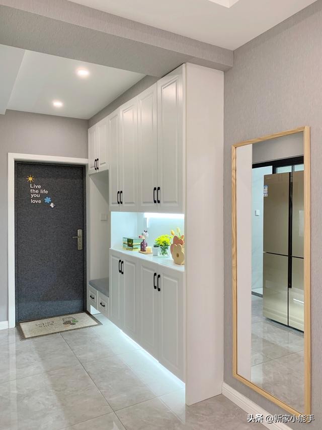 入户门鞋柜怎么设计不占空间,户型小的鞋柜怎么装修好看