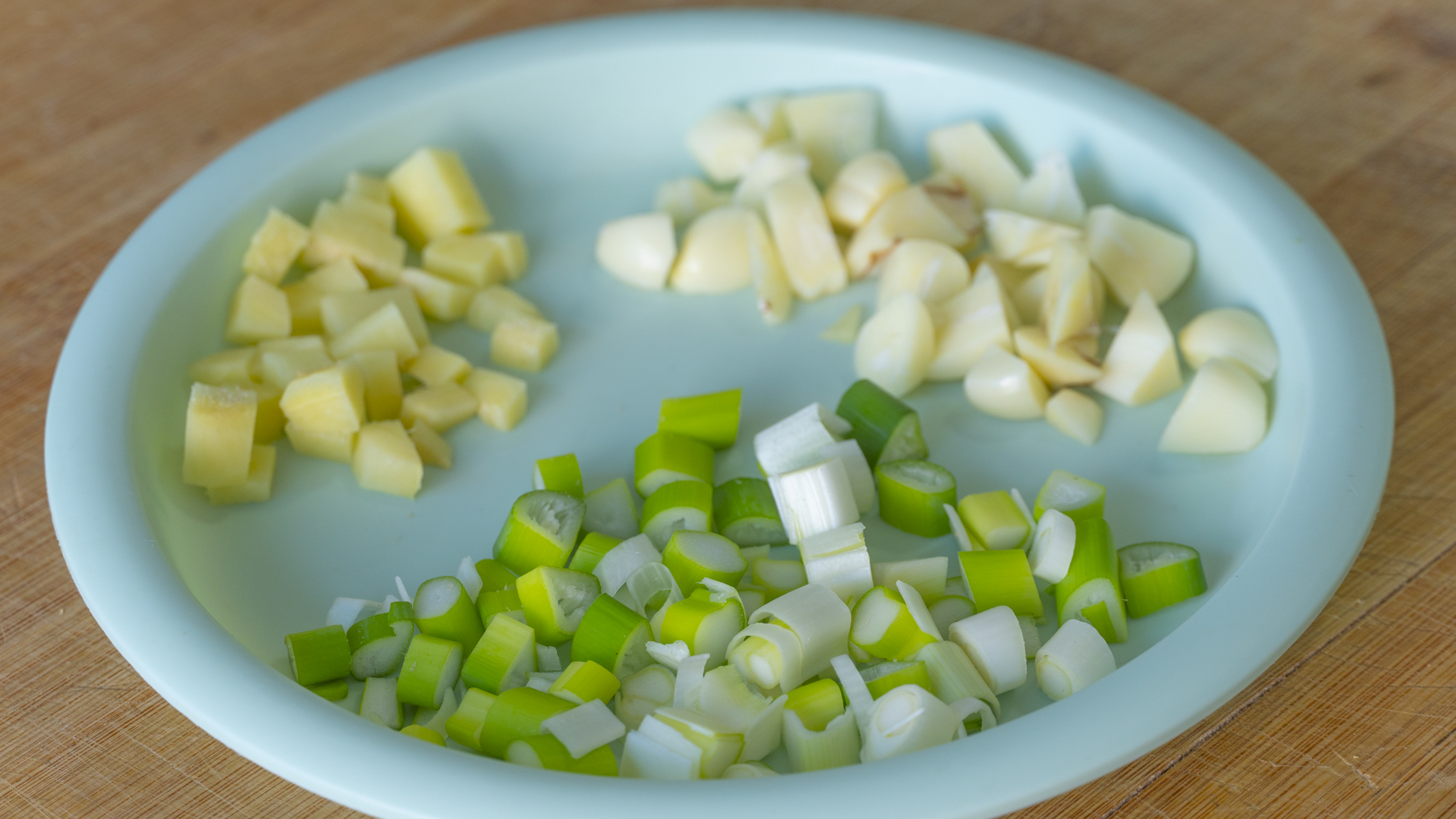 阳了要忌口，少吃发物，多吃3水果，3菜，3肉，补能量，助力恢复