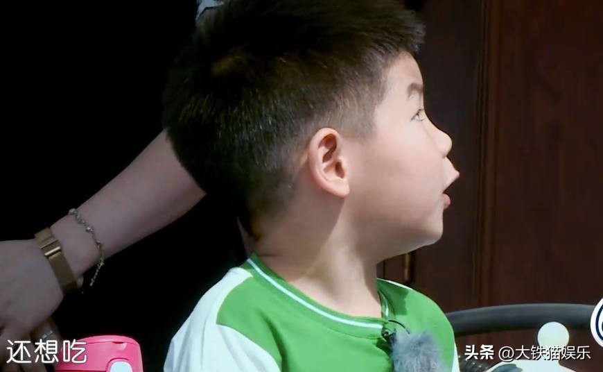 表面是女神,表面上是女神