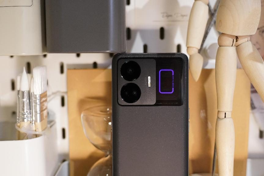 目前最值得入手的手机性价比高,现在最好用最贵的手机是什么