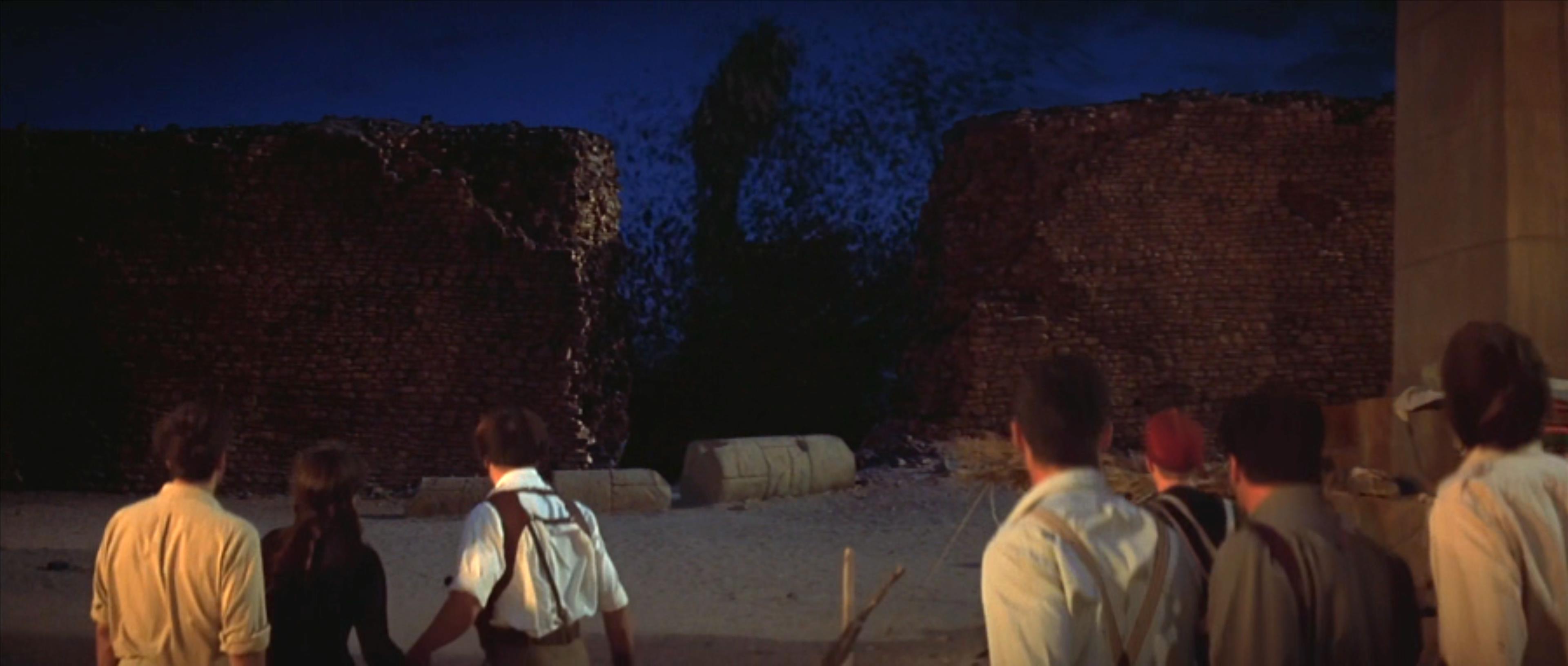 圣甲虫吃掉木乃伊,可怕的木乃伊圣甲虫