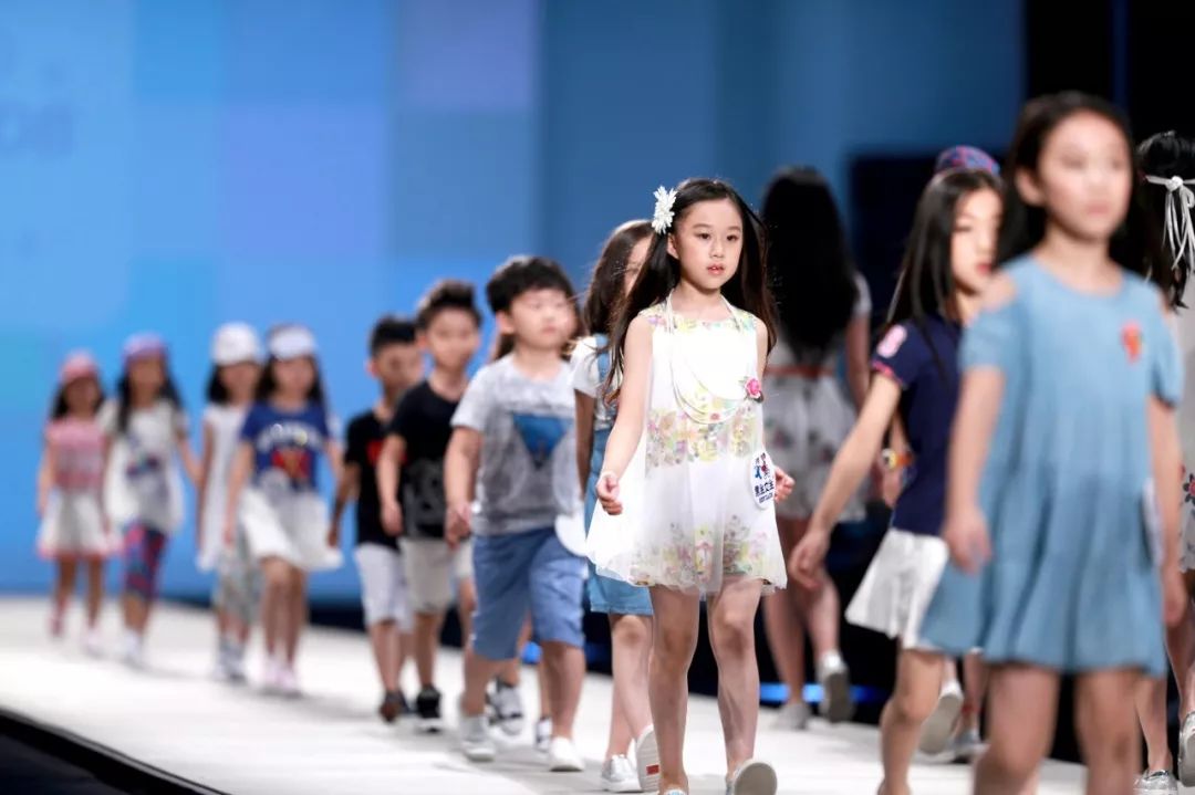 限定“蜜”籍请查收！夏yeah派对，来碧湖万达邂逅N种心动瞬间