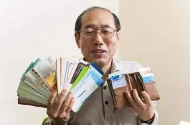 日本老人靠优惠券生活,日本男子靠优惠券过日子