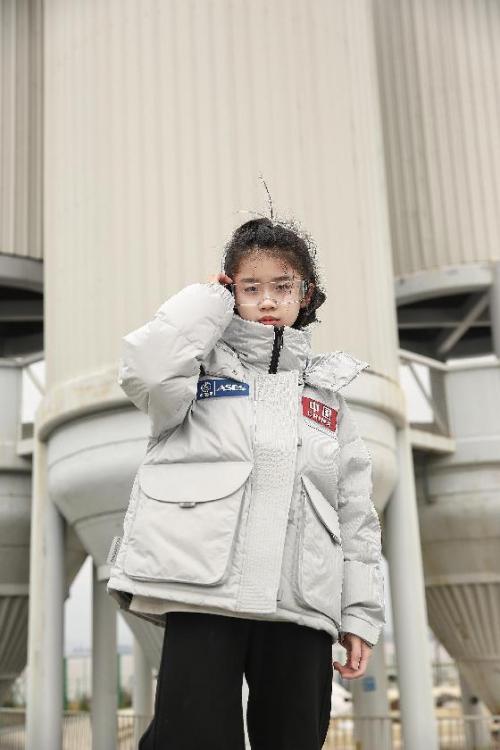 童装门店选择波司登的理由,女童装6-12岁潮款高级感波司登