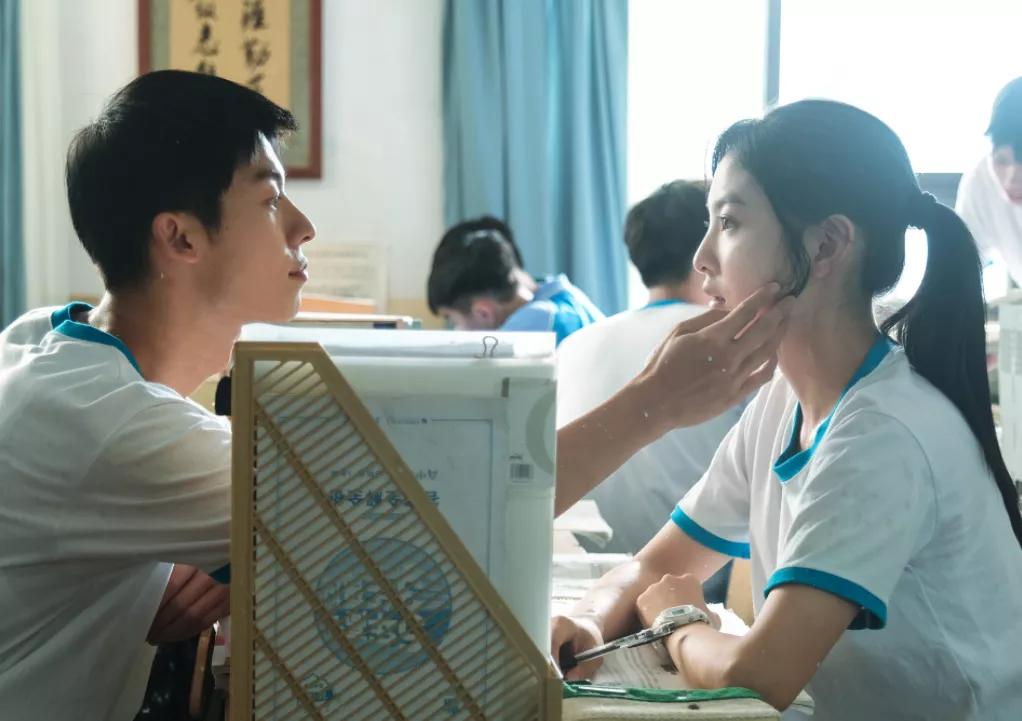 情人节三部爱情片杀来了！《十年一品温如言》破亿，娜扎电影垫底