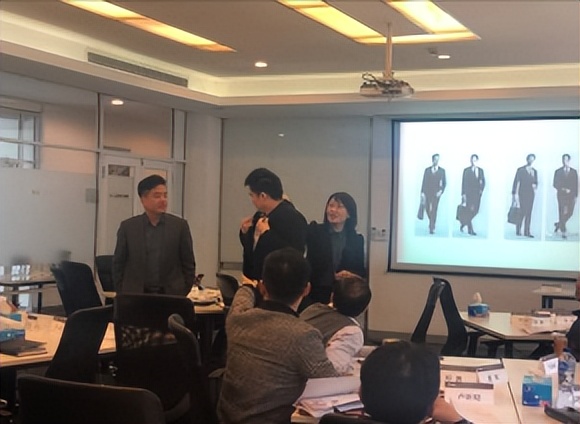 英语老师王冬焱,王冬焱老师