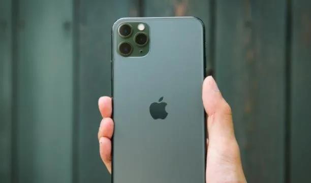 商务人士都用哪些手机？为解心中疑问，我去到了香港CBD一探究竟