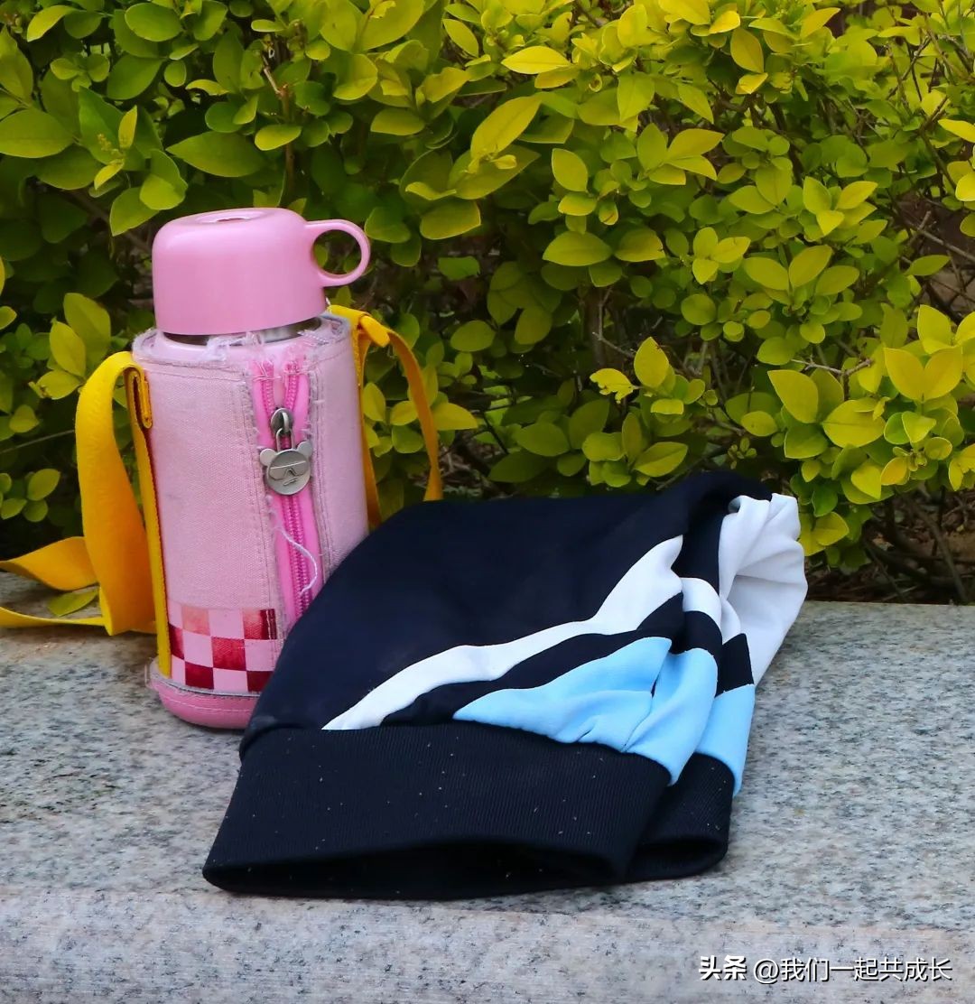 萌娃爱足球勤志全衔接：机关二园与历城二中足球队员联谊活动