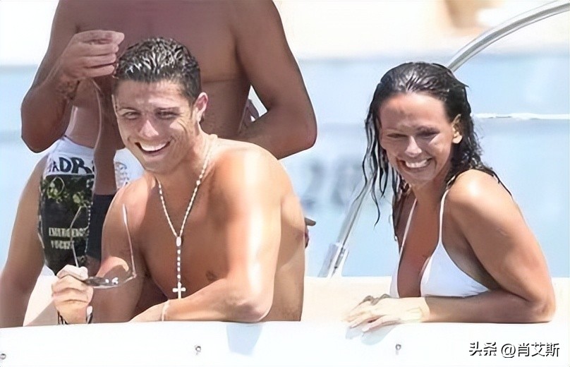 足坛射手榜贝利梅西c罗,足球三巨头梅西c罗内马尔