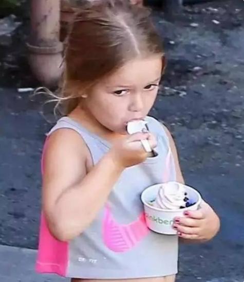 贝小七变成小才女,最会投胎的小公主