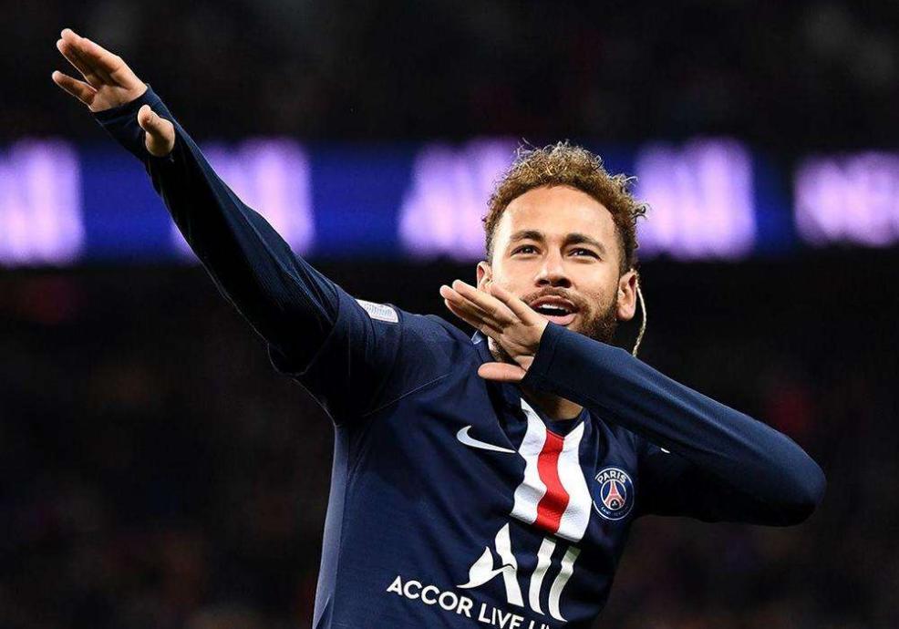 梅西2021欧冠粉色球衣比赛,梅西助球队获胜利统治力再显神威