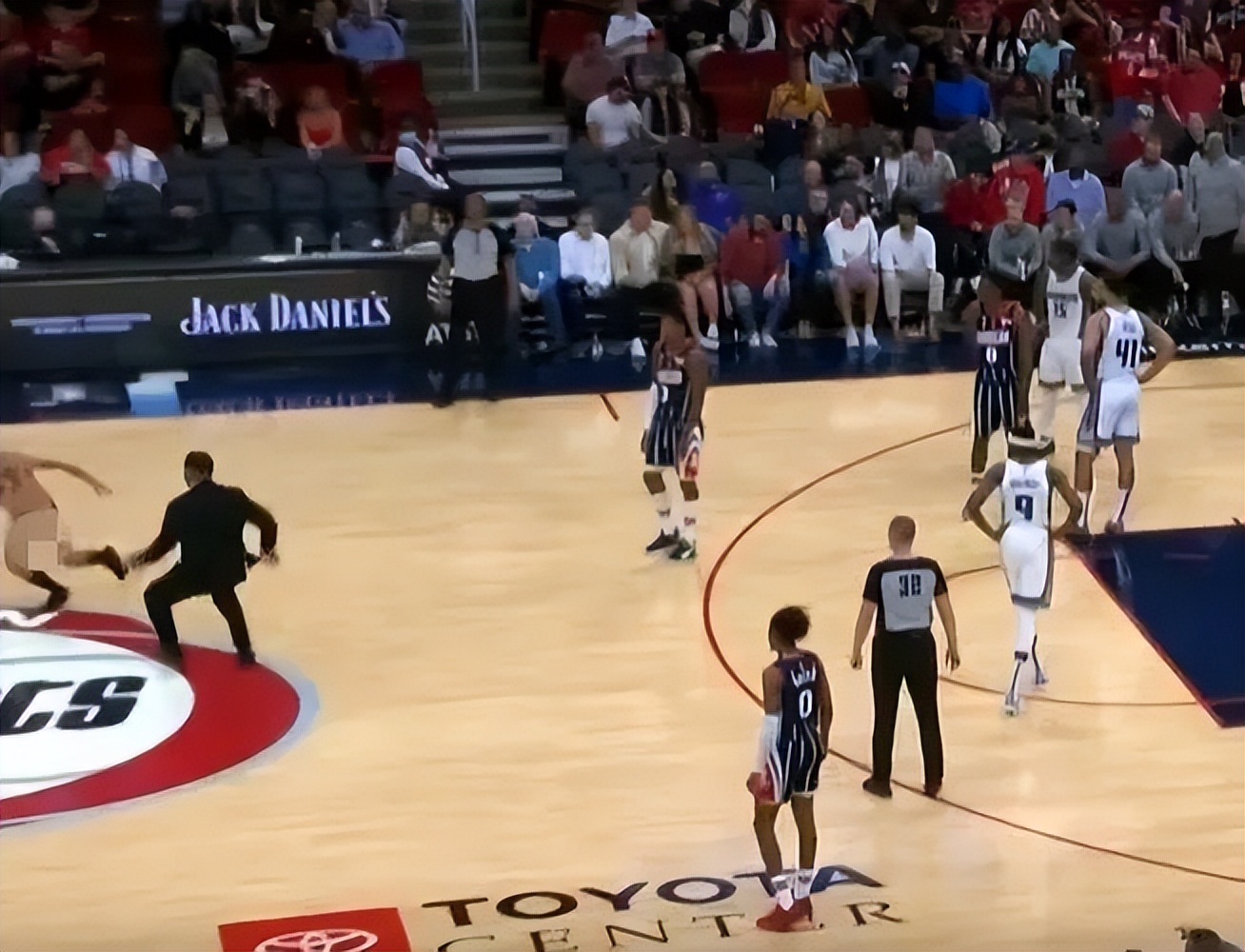 nba奇葩事件,nba奇葩事件大全