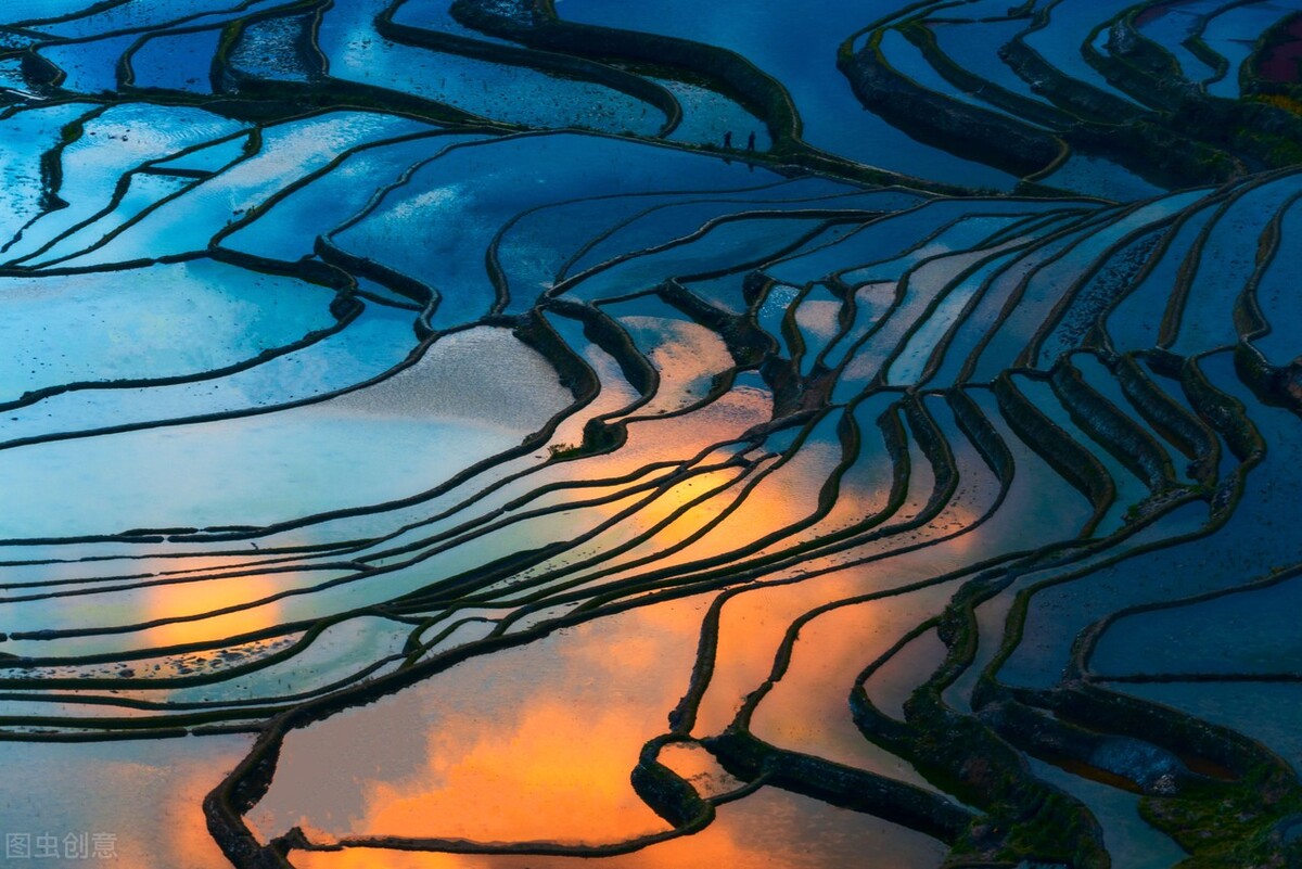 11月份去哪里玩最好玩呢,十一月份秋天适合去哪旅游国内