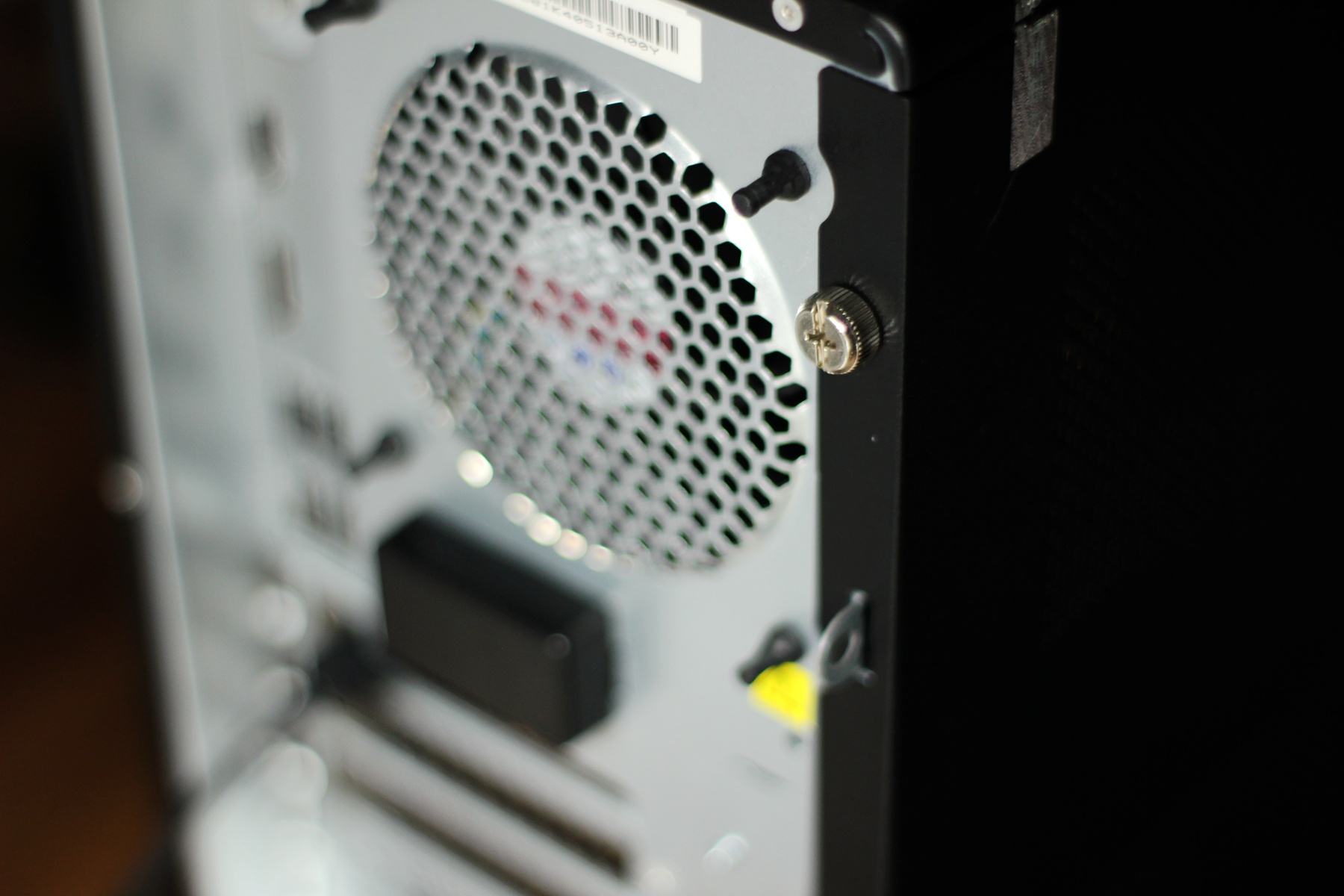 联想ThinkCentreP900,联想thinkcentree95测评