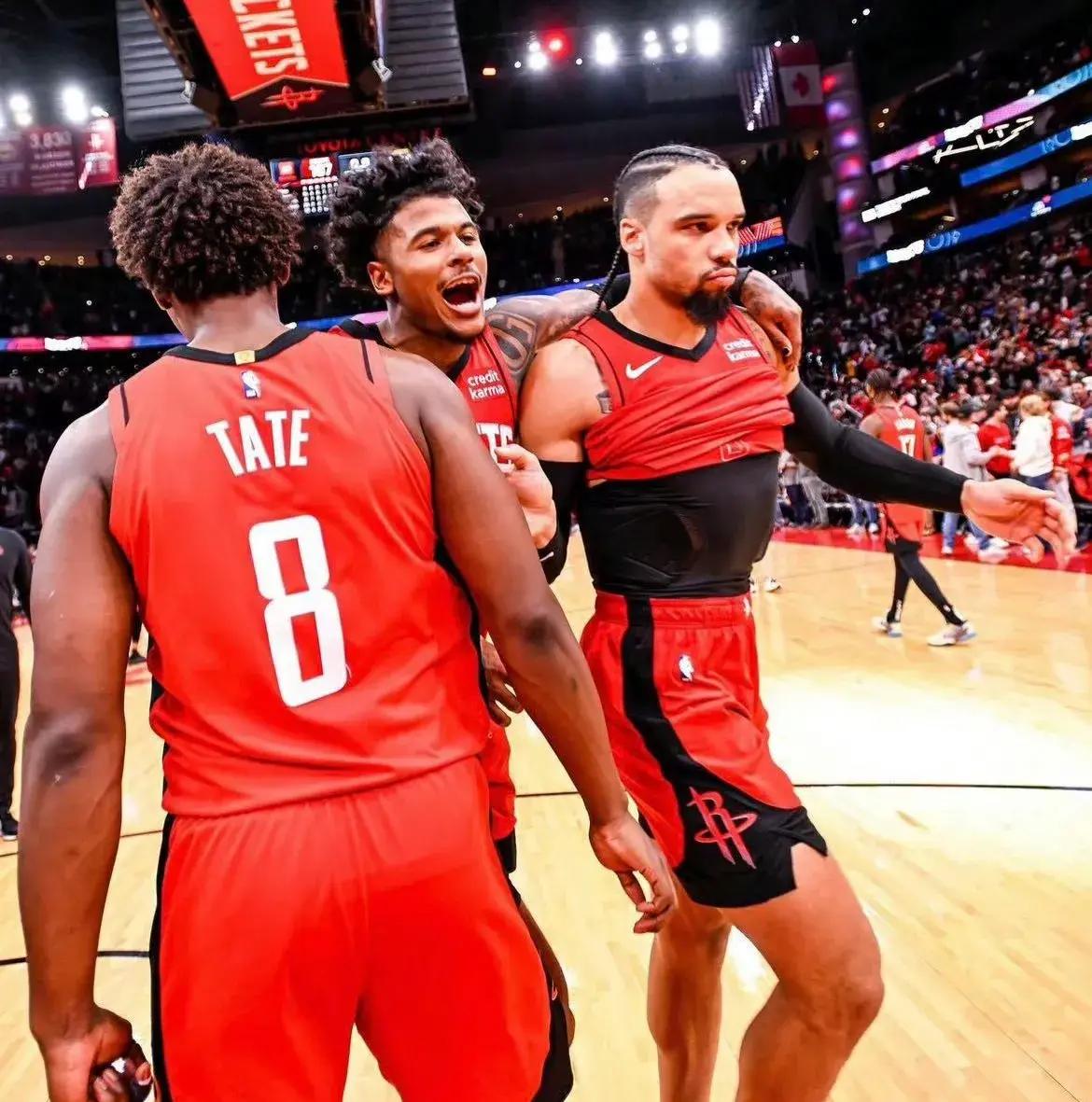 火箭与篮网选秀权交易,火箭篮网尼克斯将达成三方交易