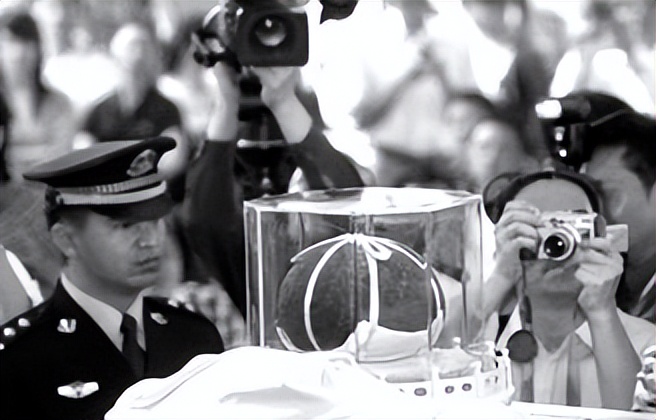 存茶16吨老茶商怒不可遏：你们年轻茶商，为什么不接库存的盘？