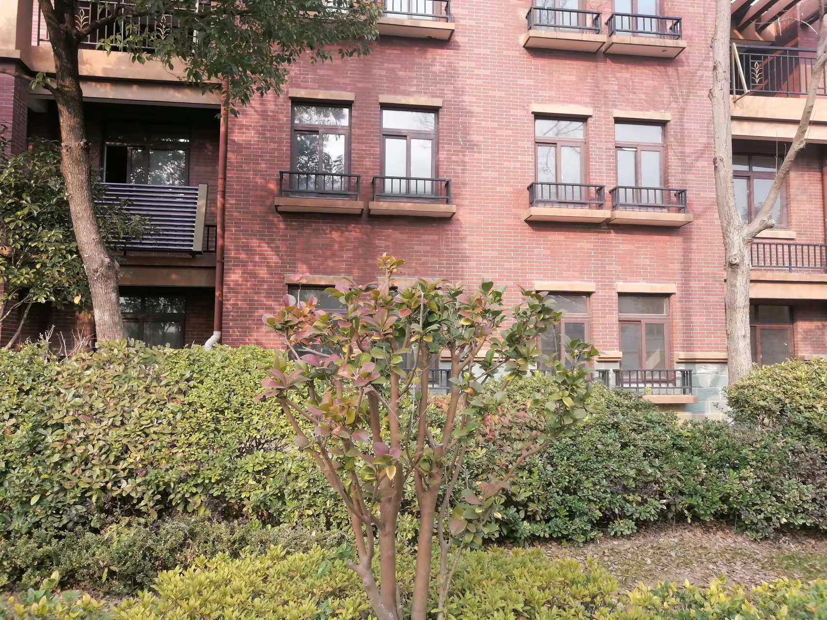 10年前买的房子亏10万卖掉了,三年前买的养老房亏得一塌糊涂