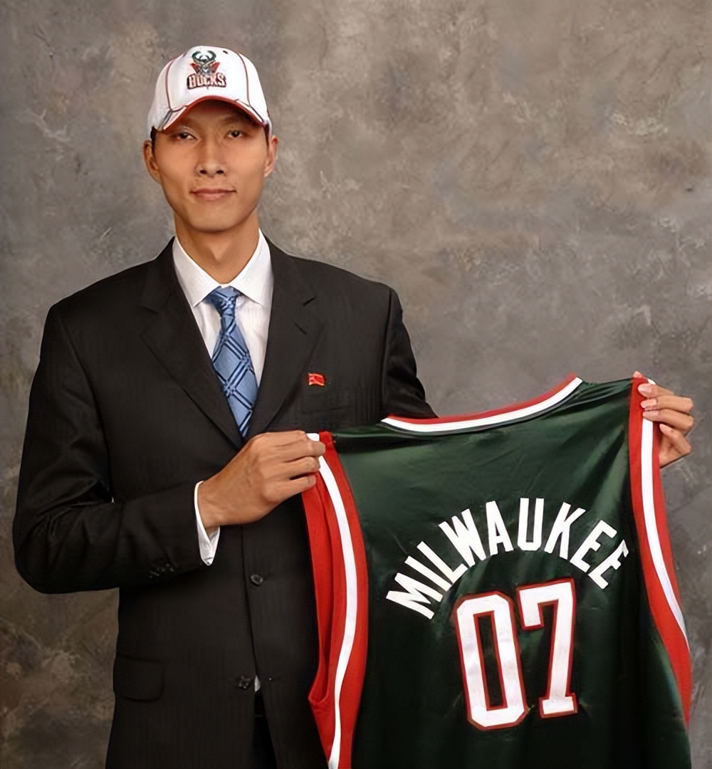 易建联追刘亦菲的人是谁,易建联娶巴西宝贝