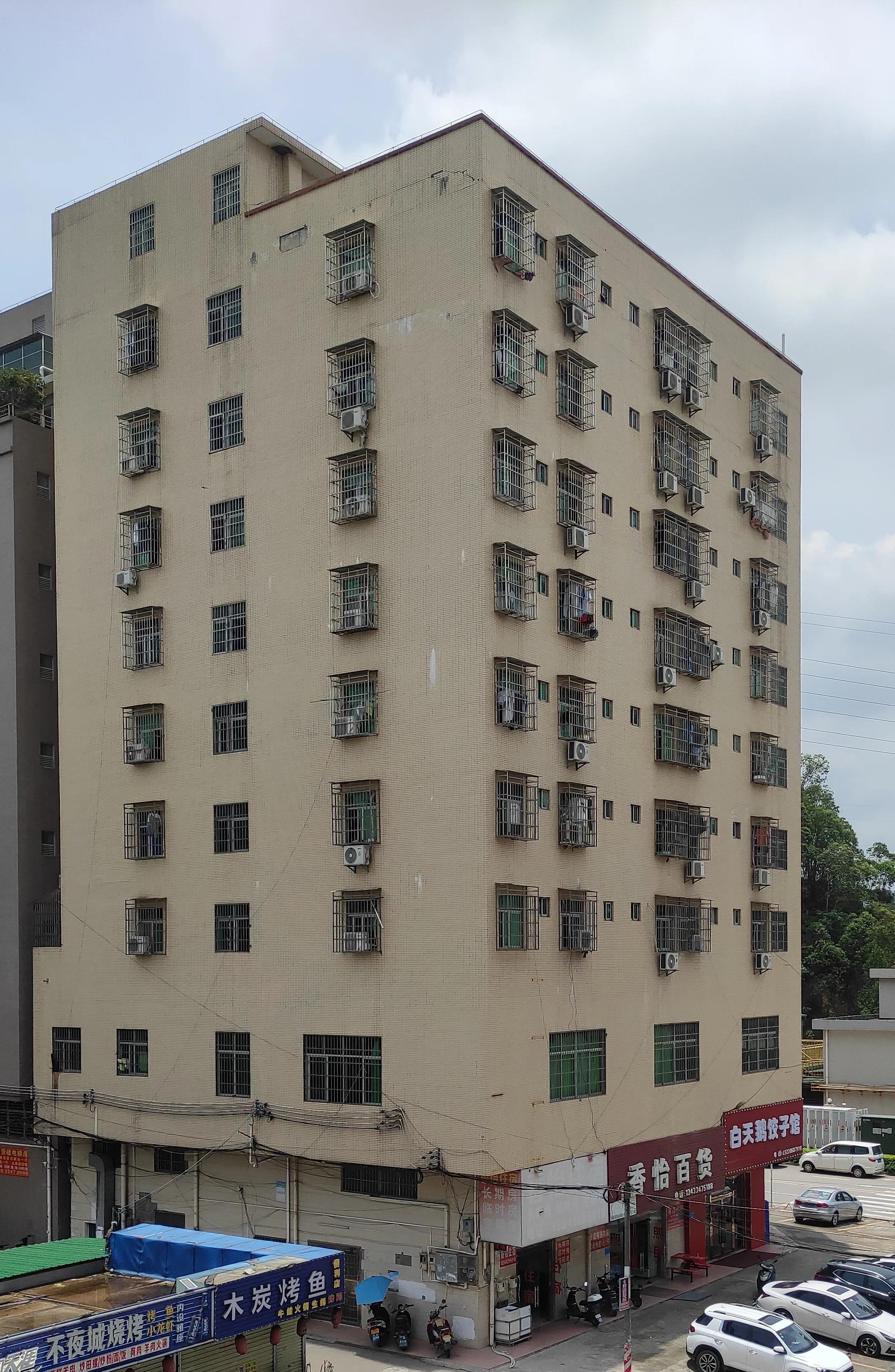 盲人阿详，在黑暗中的我，靠按摩赚了数千万家产