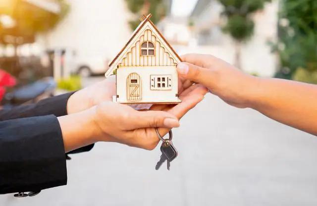 曹德旺说未来房子一文不值,楼市如何破局曹德旺给出答案