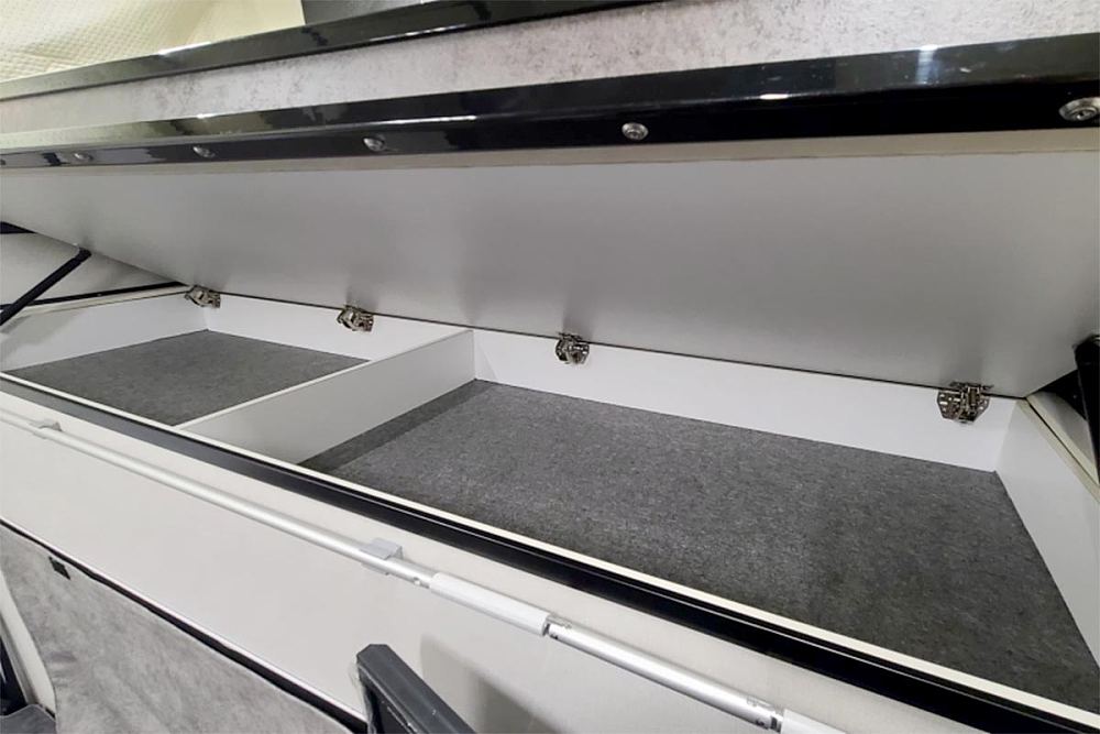 麦卡佰客远征越野房车价格,麦卡越野升顶四驱房车