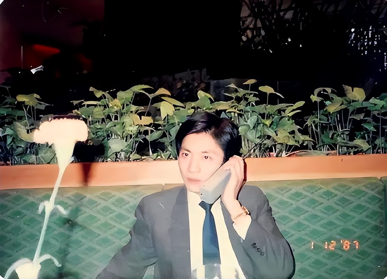 中国第一位办手机号码的人，当时号码随便选，他最终挑了什么号？