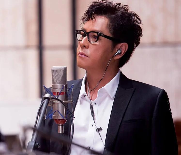 谭咏麟意外病倒图文,72岁谭咏麟生病瘦了十多斤