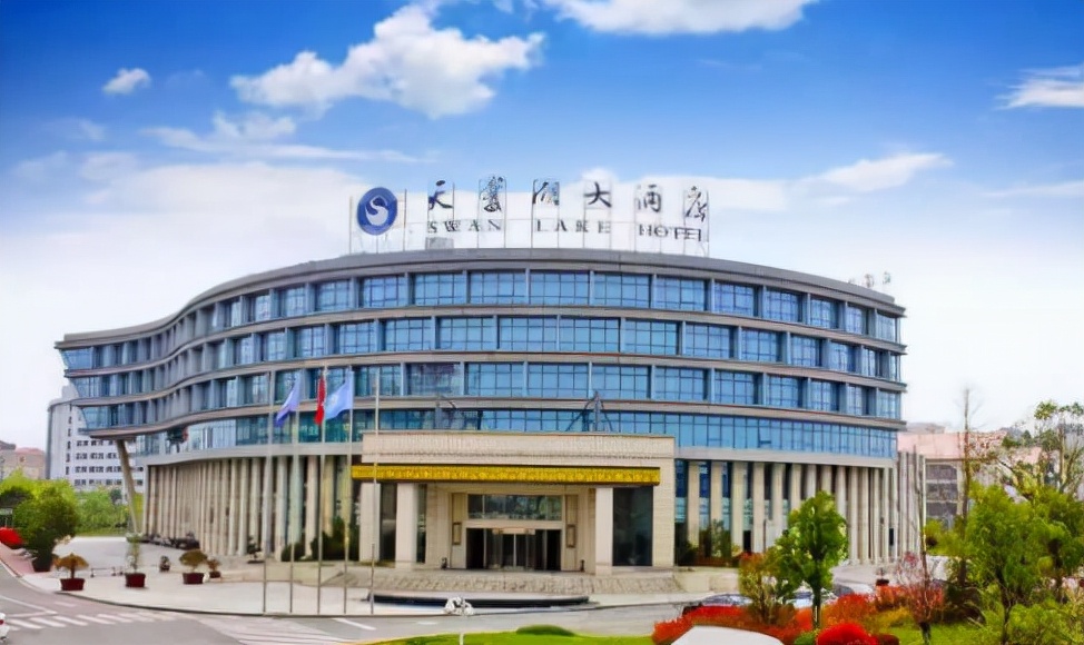 这个冬日,漫游天堂寨人间仙境,宿金寨天鹅湖大酒店